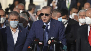 أردوغان يحاسب وزير أمام الكاميرات