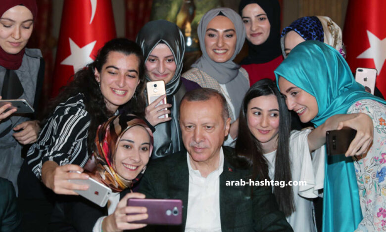 طلاب-الجامعات-مع-أردوغان